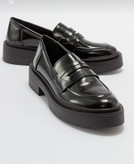 سایز ٣٨/٣٩ بسیار شیک و با کیفیت