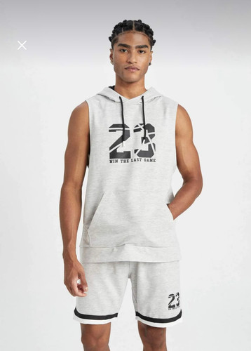 مناسب سایز ٤٤/٤٦/٤٨ حلقه آستین باز دارد مناسب فیتنس کارا