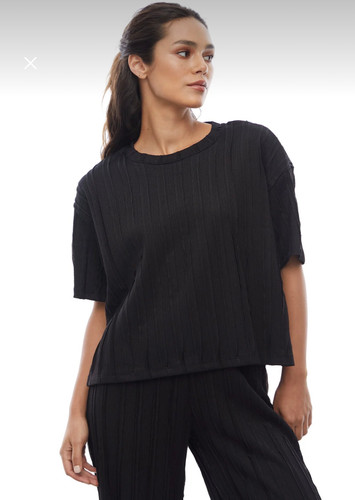 بلوز زنانه مشكي آستين كوتاه ترك سايز L/Xl